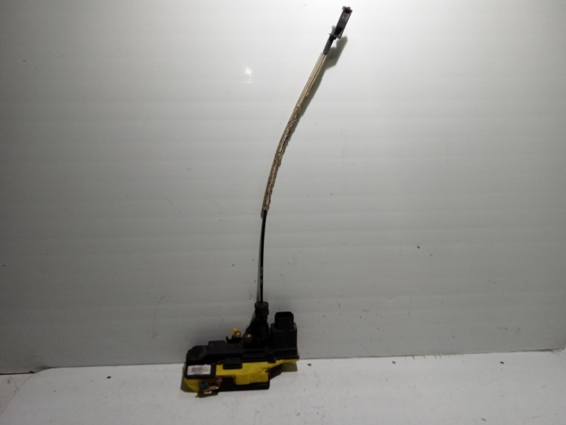 Recambio de cerradura puerta trasera derecha para volvo xc90 d5 referencia OEM IAM 8650554  