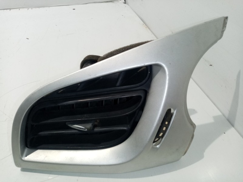 Recambio de moldura para citroën c3 sx referencia OEM IAM 96857498ZD  