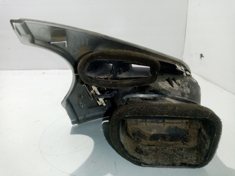 Recambio de moldura para citroën c3 sx referencia OEM IAM 96857498ZD  