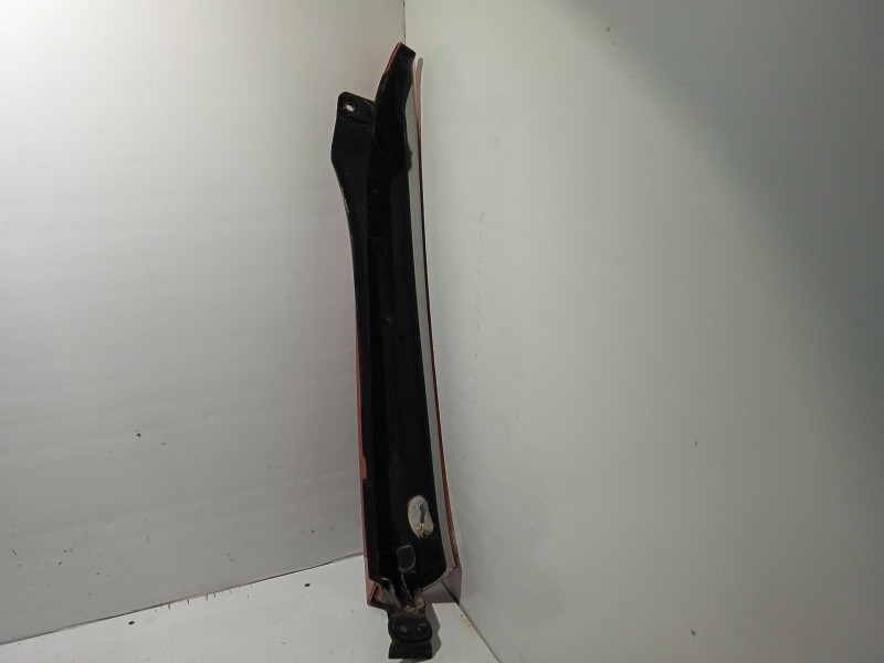 Recambio de piloto trasero izquierdo para volvo xc90 d5 referencia OEM IAM 157617  