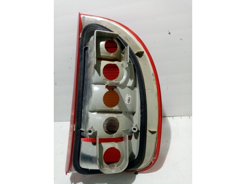 Recambio de piloto trasero izquierdo para opel corsa b referencia OEM IAM 1223490  