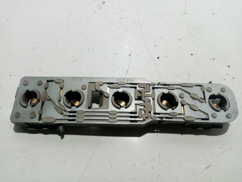 Recambio de portalamparas para opel corsa b referencia OEM IAM    Recambio de portalamparas para opel corsa b referencia OEM IAM