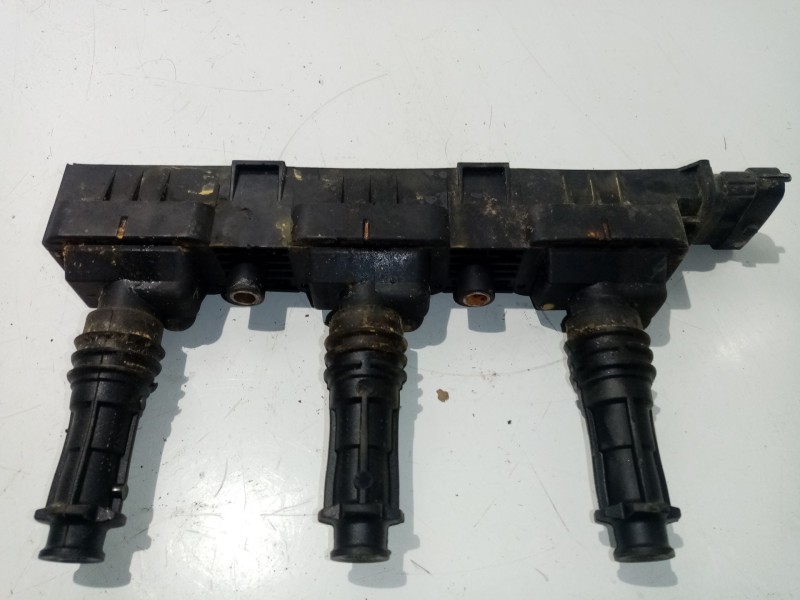 Recambio de bobina encendido para opel corsa b referencia OEM IAM 0221503014  