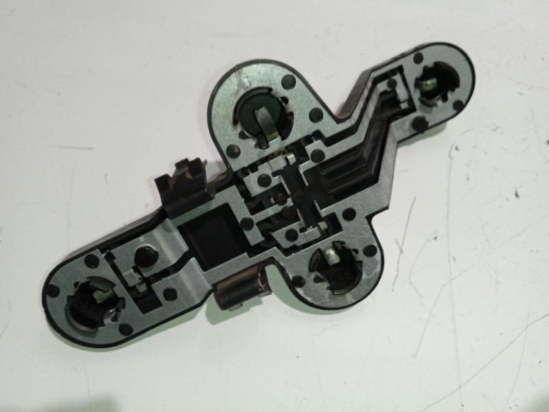 Recambio de portalamparas para volvo s60 berlina 2.4 diesel cat referencia OEM IAM 153851  