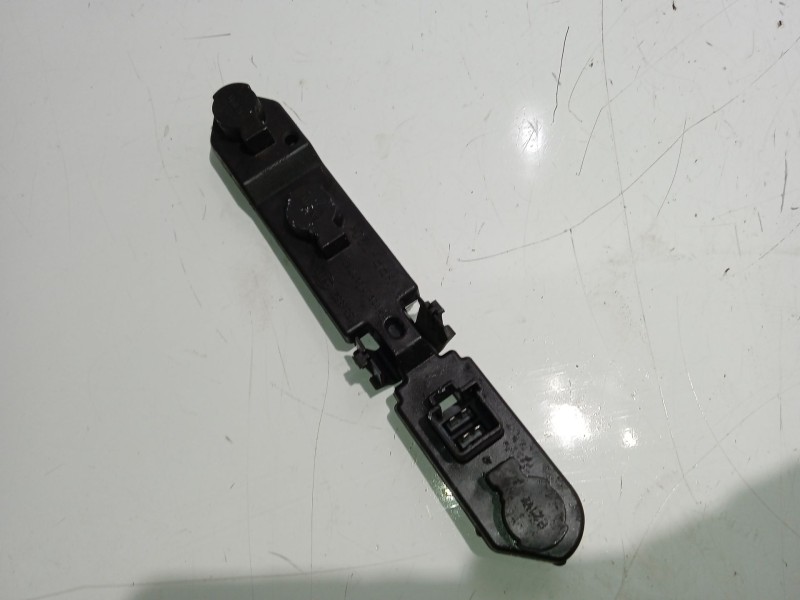 Recambio de portalamparas para volvo s60 berlina 2.4 diesel cat referencia OEM IAM 153852  