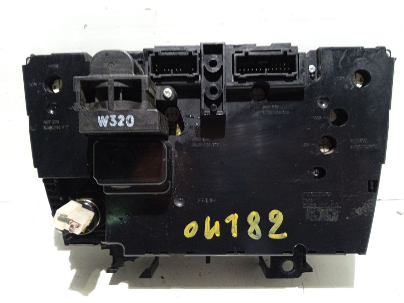 Recambio de mando climatizador para volvo s60 berlina 2.4 diesel cat referencia OEM IAM 8691876  