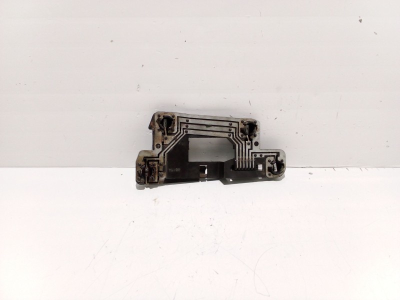 Recambio de portalamparas para peugeot 206 berlina 1.4 hdi referencia OEM IAM 2530  