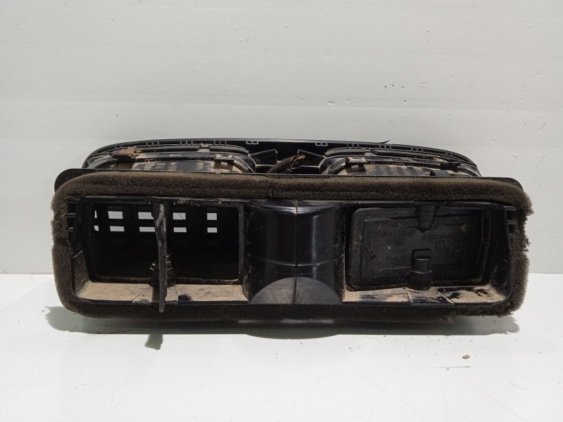 Recambio de rejilla aireadora para volkswagen golf vi (5k1) 1.6 tdi referencia OEM IAM 5K0819728  