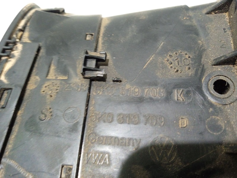 Recambio de rejilla aireadora para volkswagen golf vi (5k1) 1.6 tdi referencia OEM IAM 5K0819703K  