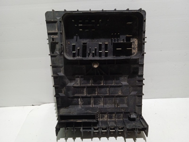 Recambio de caja reles / fusibles para volkswagen golf vi (5k1) 1.6 tdi referencia OEM IAM 1K0937125D  