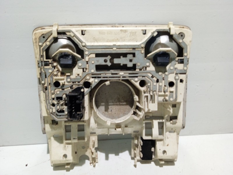 Recambio de luz interior para volkswagen golf vi (5k1) 1.6 tdi referencia OEM IAM 1K0947105  