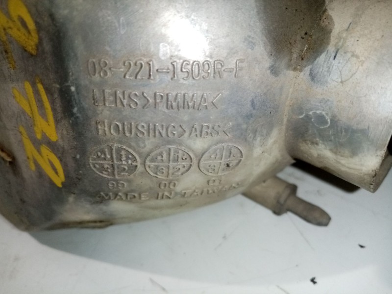 Recambio de faro antiniebla derecho para hyundai accent (x3) referencia OEM IAM 082211509  