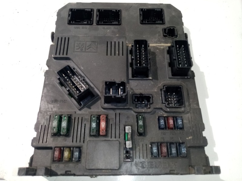 Recambio de centralita bsi para peugeot 206 berlina 1.4 hdi referencia OEM IAM S118085210 9646777380 