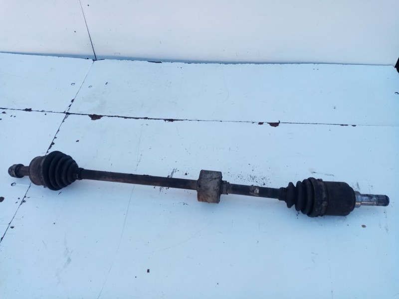 Recambio de transmision delantera derecha para fiat punto berlina referencia OEM IAM 46308522  