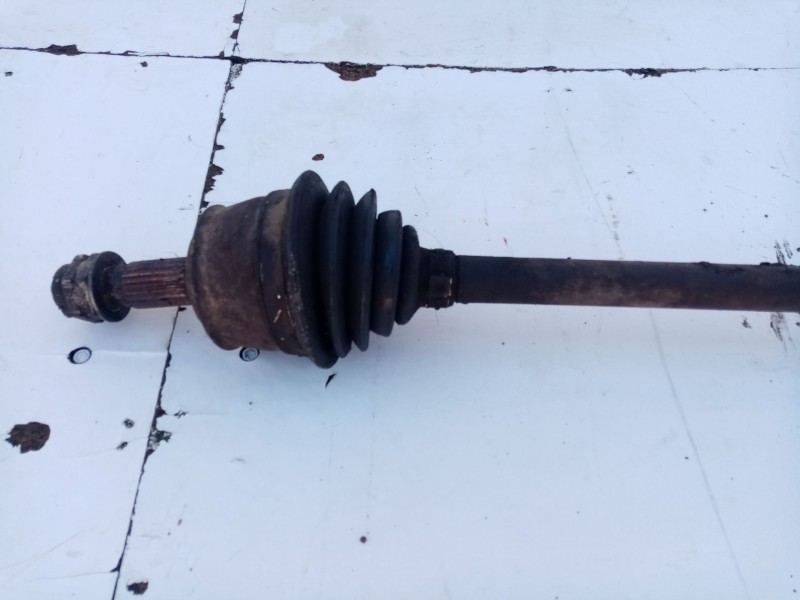 Recambio de transmision delantera derecha para fiat punto berlina referencia OEM IAM 46308522  