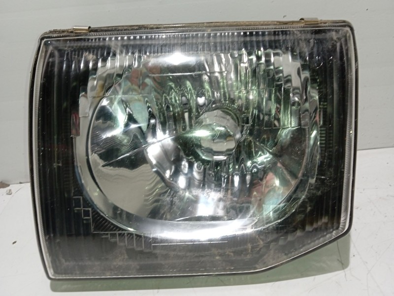 Recambio de faro izquierdo para mitsubishi galloper (hyundai) 2.5 td exceed referencia OEM IAM HR804200  
