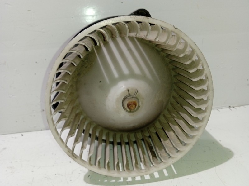 Recambio de ventilador calefaccion para mitsubishi galloper (hyundai) 2.5 td exceed referencia OEM IAM 1940000341  