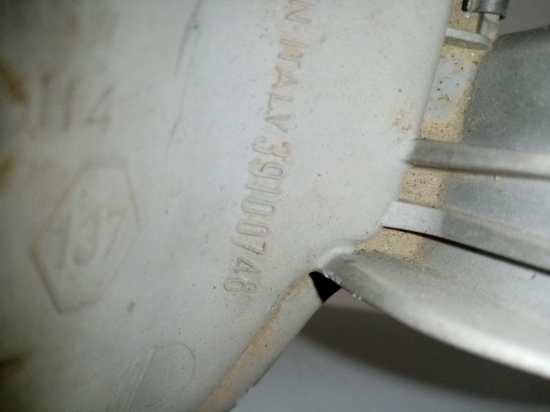 Recambio de faro derecho para renault twingo (co6) 1.2 referencia OEM IAM 39100748  