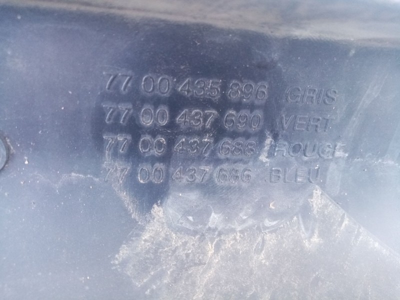 Recambio de aletin delantero derecho para renault scenic rx4 (ja0) referencia OEM IAM 7700435896  