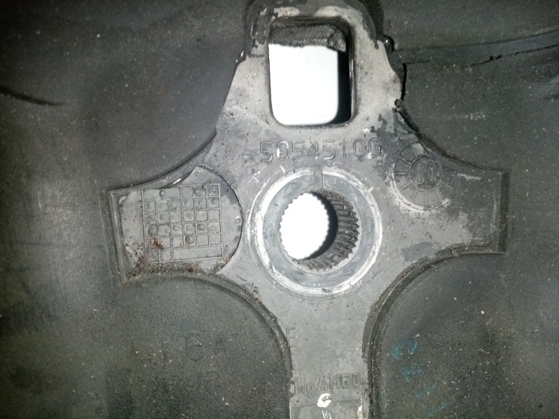 Recambio de volante para fiat punto berlina referencia OEM IAM 50545100  