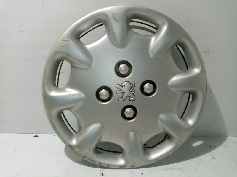 Recambio de tapacubos para peugeot 106 (s2) 1.1 referencia OEM IAM 9628116077   Recambio de tapacubos para peugeot 106 (s2) 1.1 referencia OEM IAM 9628116077