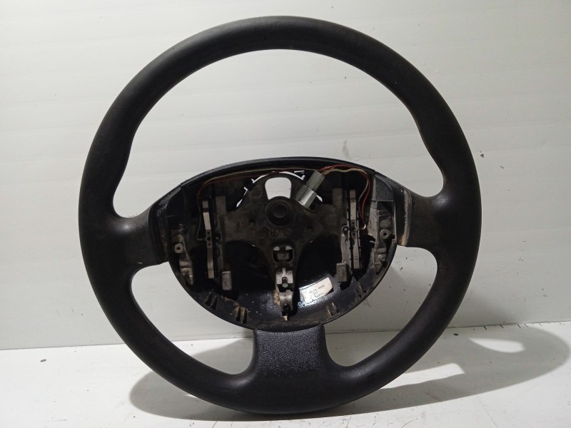 Recambio de volante para renault kangoo 1.5 dci diesel referencia OEM IAM 8200106306  