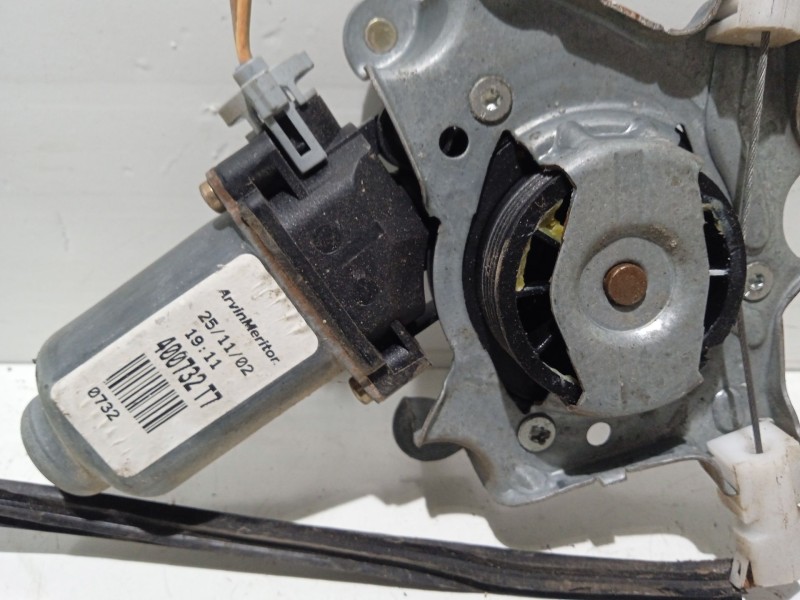 Recambio de elevalunas delantero derecho para renault scenic 1.9 dci diesel cat referencia OEM IAM 807203154R  