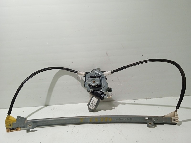 Recambio de elevalunas delantero izquierdo para renault scenic 1.9 dci diesel cat referencia OEM IAM 807216718R  