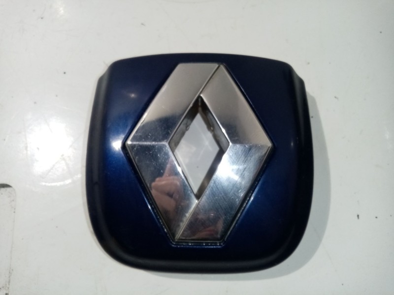 Recambio de moldura para renault clio ii fase ii (b/cb0) referencia OEM IAM 8200060919  