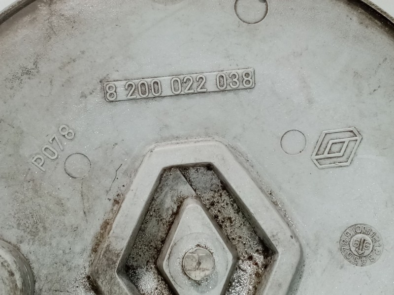 Recambio de tapacubos para renault scenic ii referencia OEM IAM 8200022038  