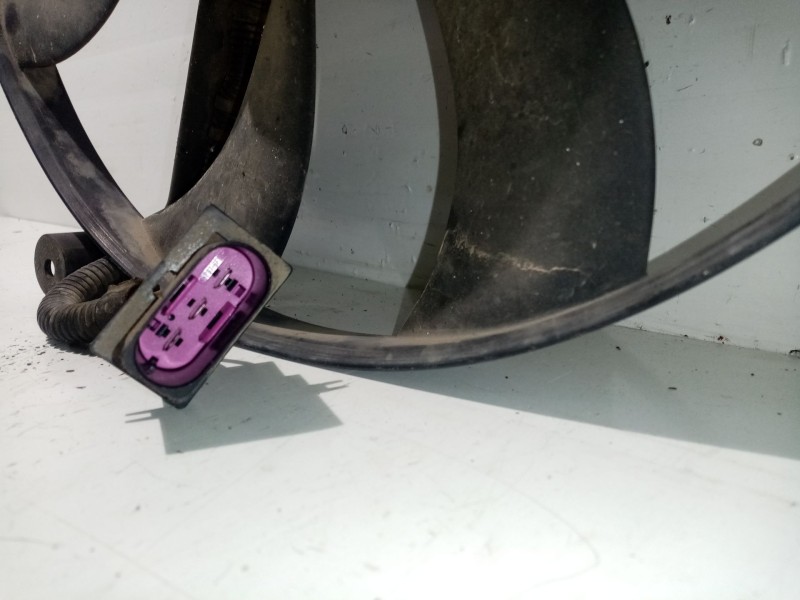 Recambio de electroventilador para volkswagen polo berlina (6n2) conceptline referencia OEM IAM 885002206  