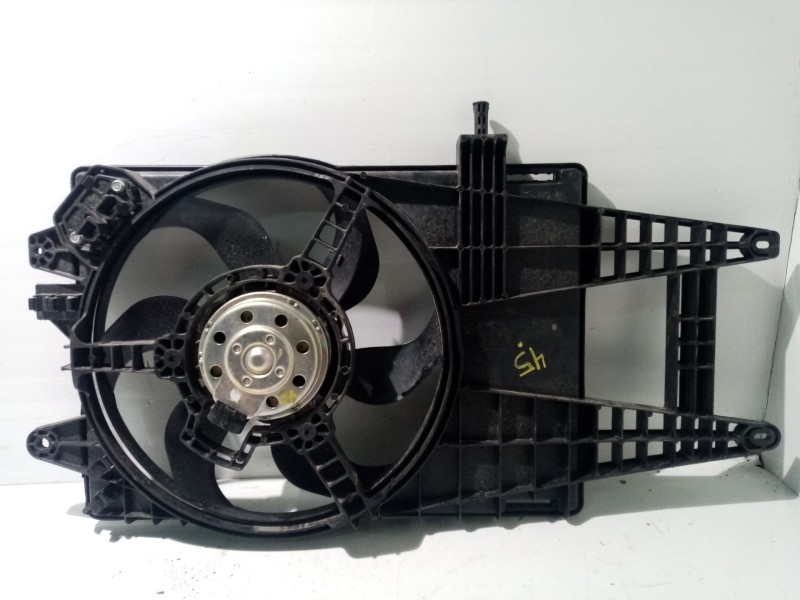 Recambio de electroventilador para fiat punto berlina (188) 1.3 jtd cat referencia OEM IAM 823700600  