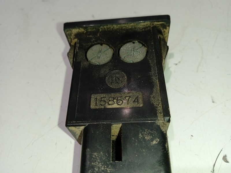 Recambio de interruptor para toyota rav 4 funcruiser (a1) referencia OEM IAM 158574  