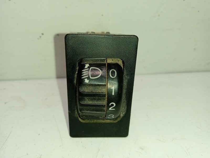 Recambio de mando regulacion luces para toyota rav 4 funcruiser (a1) referencia OEM IAM 133216  