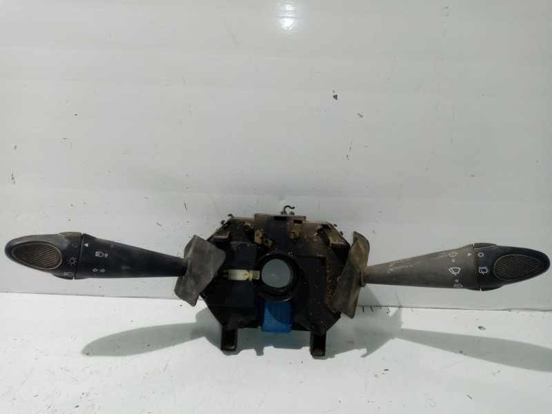 Recambio de mando multifuncion para fiat brava (182) 1.6 16v cat referencia OEM IAM B826 73385DOT 