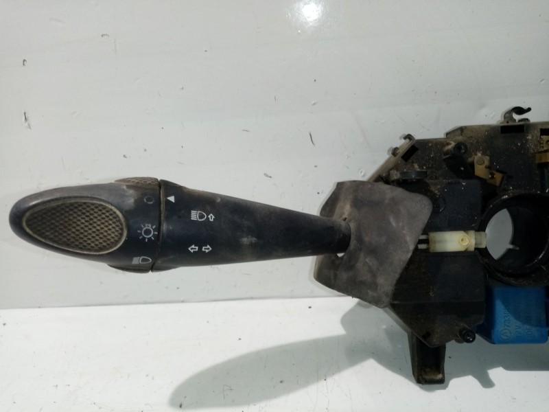 Recambio de mando multifuncion para fiat brava (182) 1.6 16v cat referencia OEM IAM B826 73385DOT 