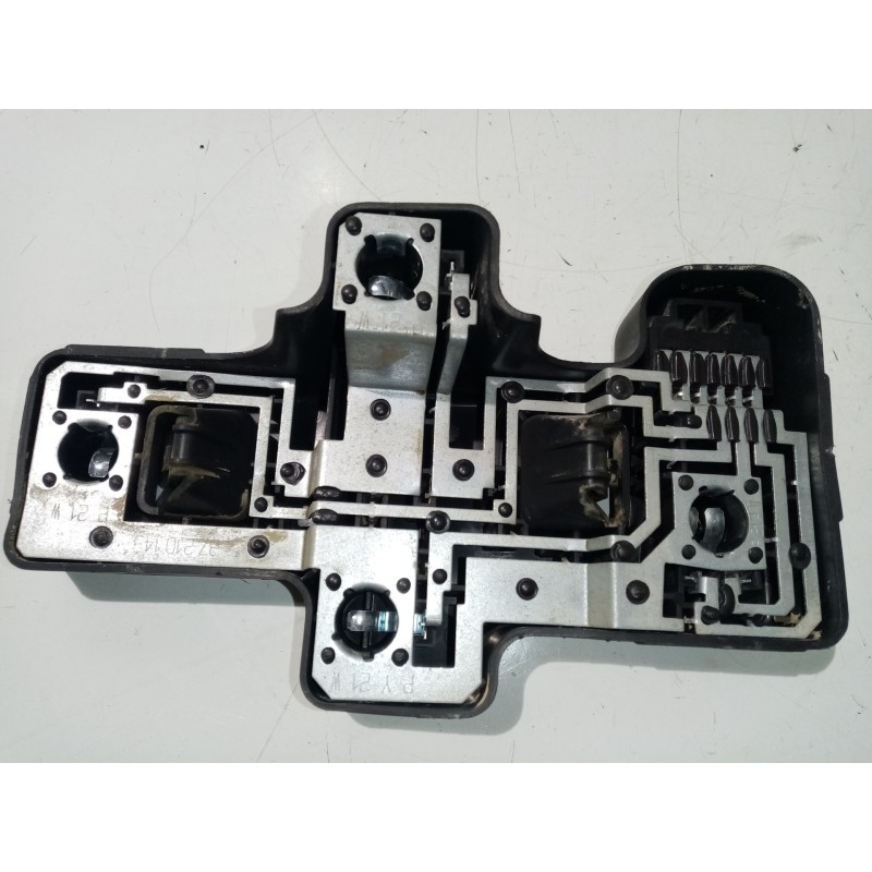 Recambio de portalamparas para fiat brava (182) 1.6 16v cat referencia OEM IAM 37210751S   Recambio de portalamparas para fiat brava (182) 1.6 16v cat referencia OEM IAM 37210751S