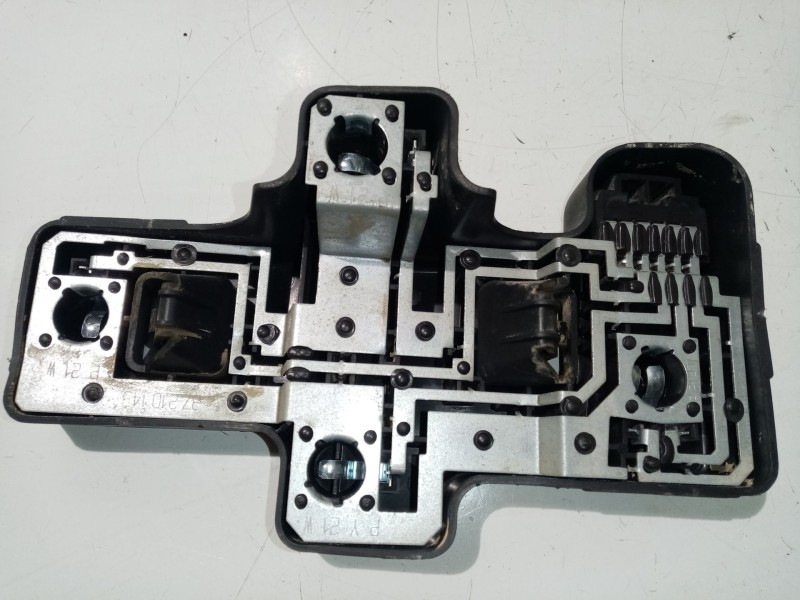 Recambio de portalamparas para fiat brava (182) 1.6 16v cat referencia OEM IAM 37210751S   Recambio de portalamparas para fiat brava (182) 1.6 16v cat referencia OEM IAM 37210751S