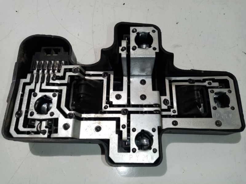 Recambio de portalamparas para fiat brava (182) 1.6 16v cat referencia OEM IAM 3720751D  