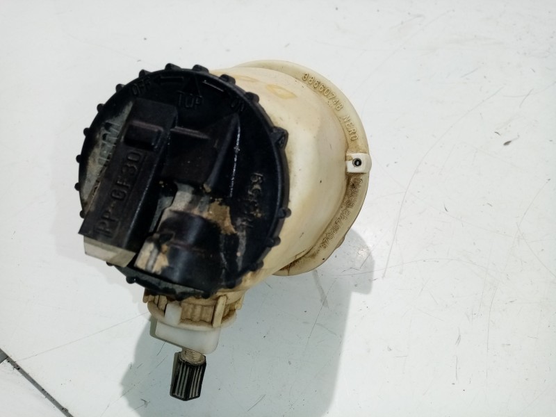 Recambio de faro antiniebla izquierdo para fiat brava (182) 1.6 16v cat referencia OEM IAM 46823269  