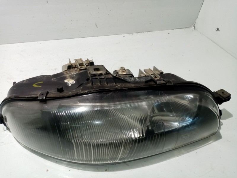 Recambio de faro derecho para fiat brava (182) 1.6 16v cat referencia OEM IAM 88201558DX  