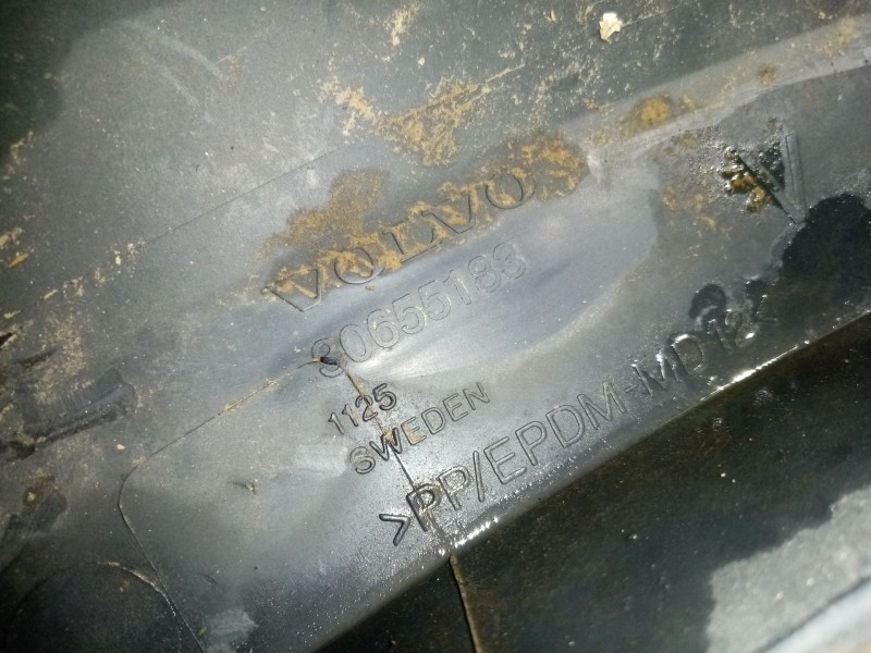 Recambio de aletin trasero izquierdo para volvo xc90 d5 referencia OEM IAM 30655183  