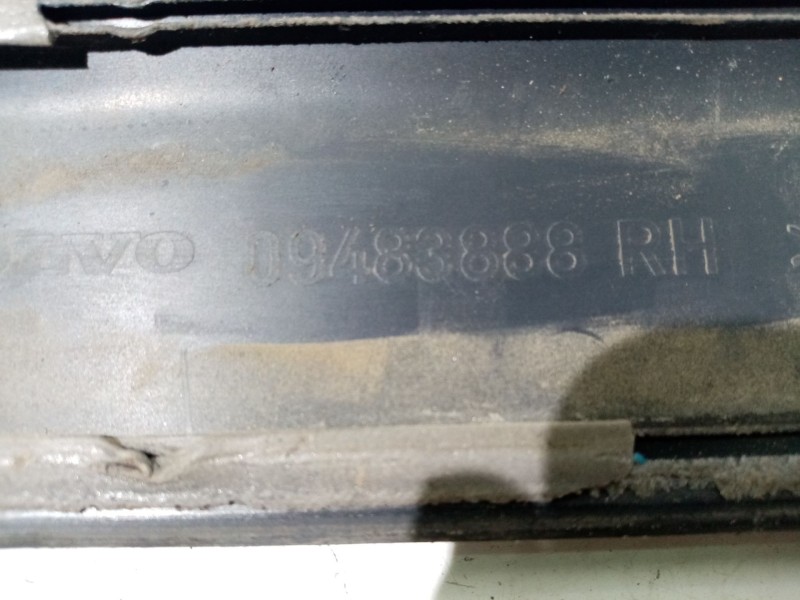 Recambio de moldura para volvo xc90 d5 referencia OEM IAM 09483888  