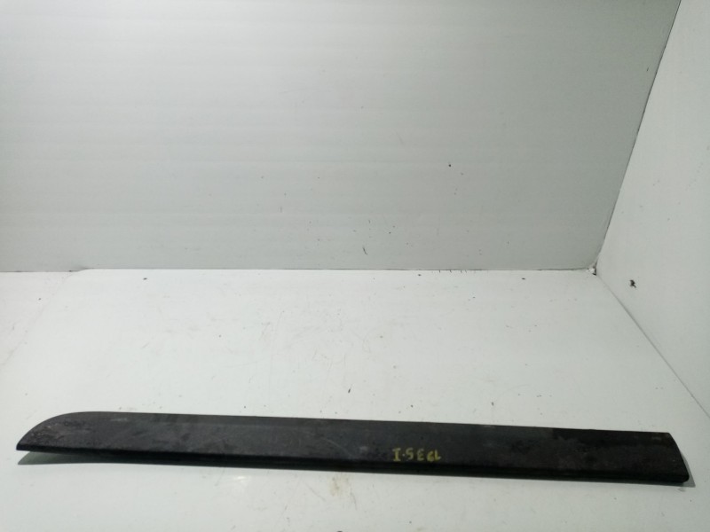 Recambio de moldura para volvo xc90 d5 referencia OEM IAM 30655187  