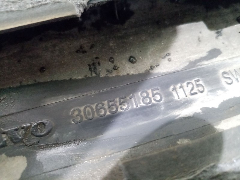 Recambio de moldura para volvo xc90 d5 referencia OEM IAM 30655185  