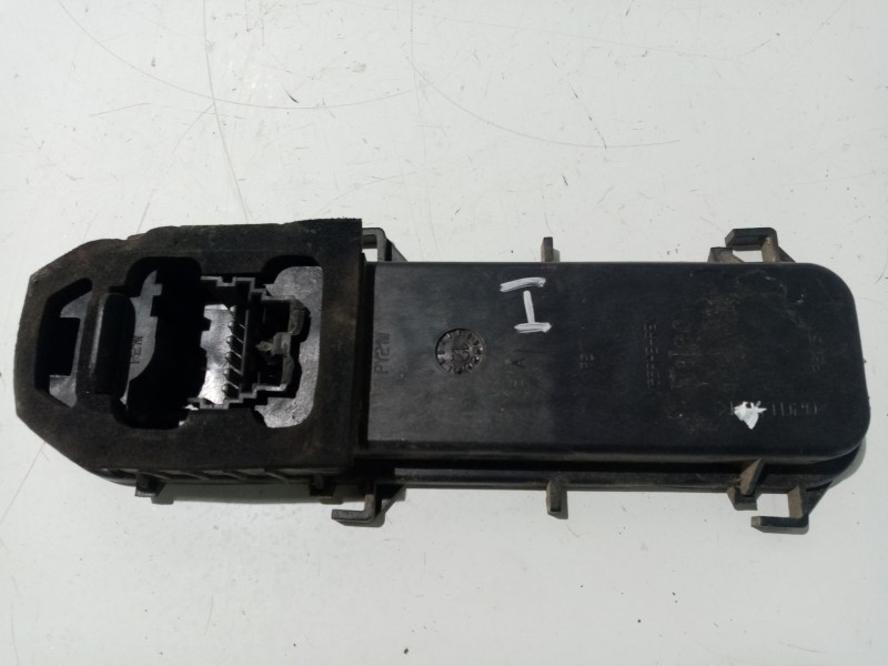 Recambio de portalamparas para renault clio ii fase ii (b/cb0) referencia OEM IAM   