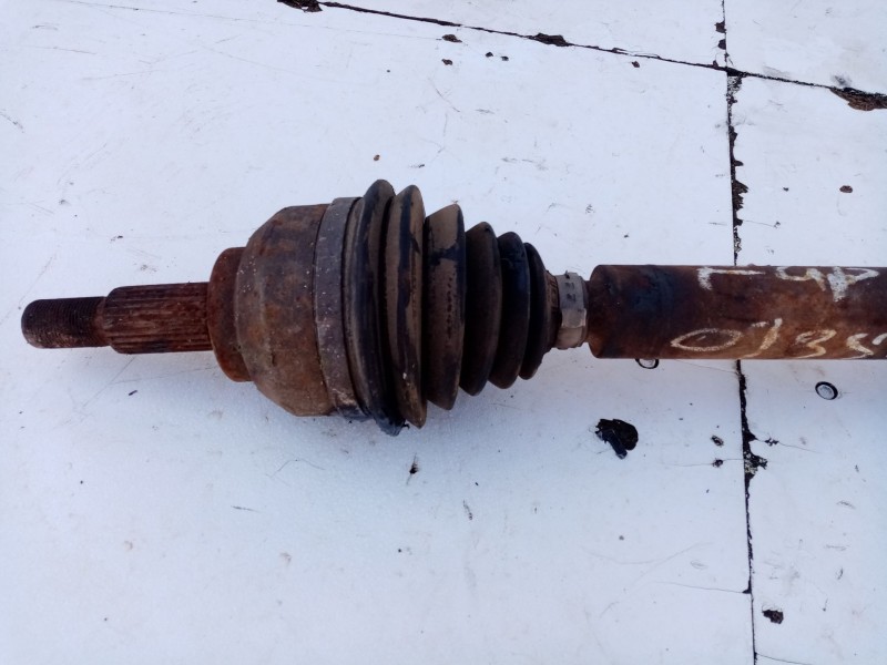 Recambio de transmision delantera derecha para renault laguna (b56) 1.8 16v rt referencia OEM IAM 8200035673  