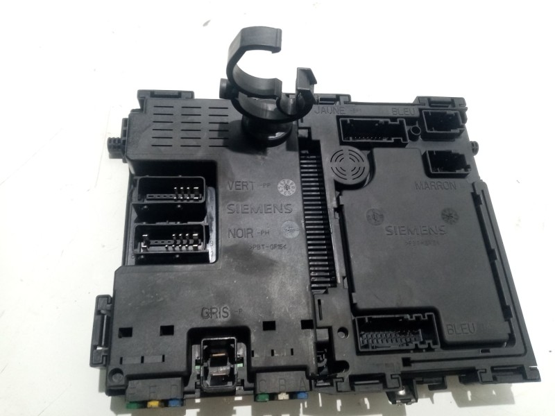 Recambio de modulo electronico para peugeot 206 berlina 1.4 referencia OEM IAM 240107  