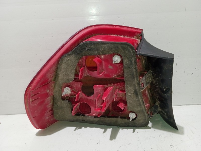 Recambio de piloto trasero derecho para bmw serie 3 berlina (e90) 320d referencia OEM IAM 63216937458  