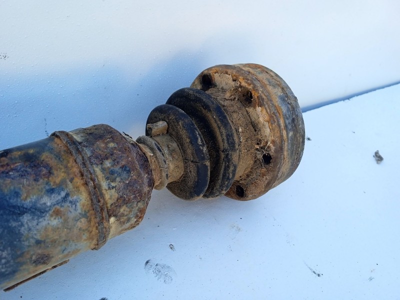 Recambio de cardan trasero para volvo xc90 d5 referencia OEM IAM 31256271  